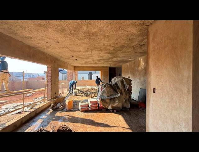 4 BEDROOM HOUSE FOR SALE IN FOUNTAINBROOK ESTATE